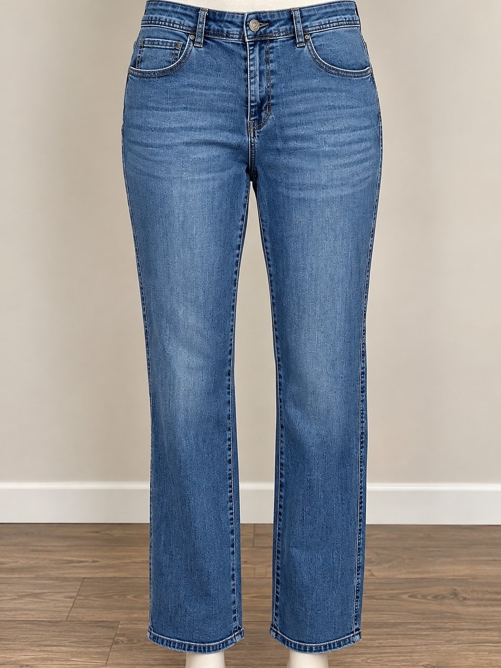 Mid-Rise Women's Flare Jeans in Medium Blue